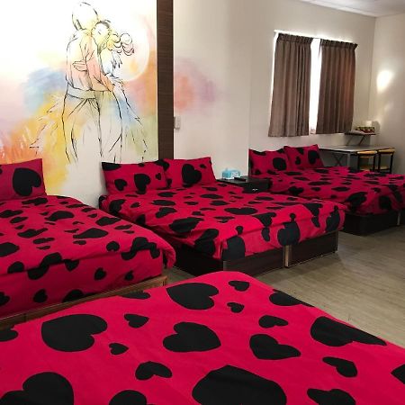 Appartamento Mickey House-Fuxing Taichung Esterno foto