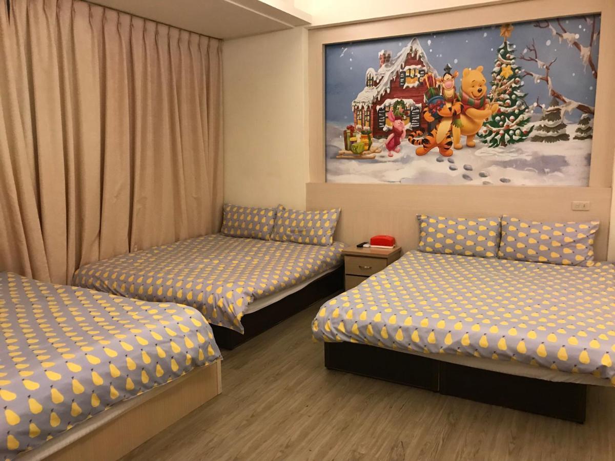Appartamento Mickey House-Fuxing Taichung Esterno foto